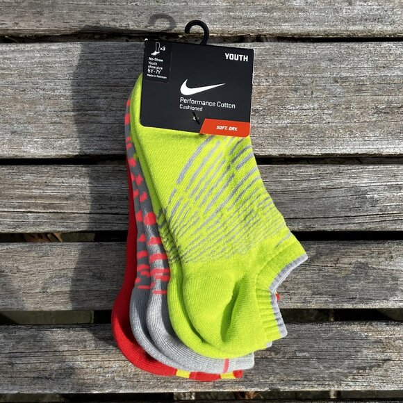 NWT 🆕 Nike Dri-Fit Cushion No-Show Kids' Socks 3 Pairs/Pack, Size 5Y-7Y - Picture 1 of 6